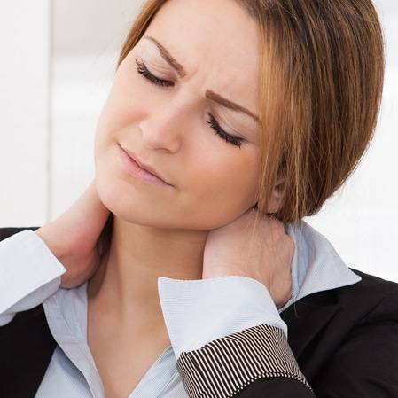 woman with neck pain